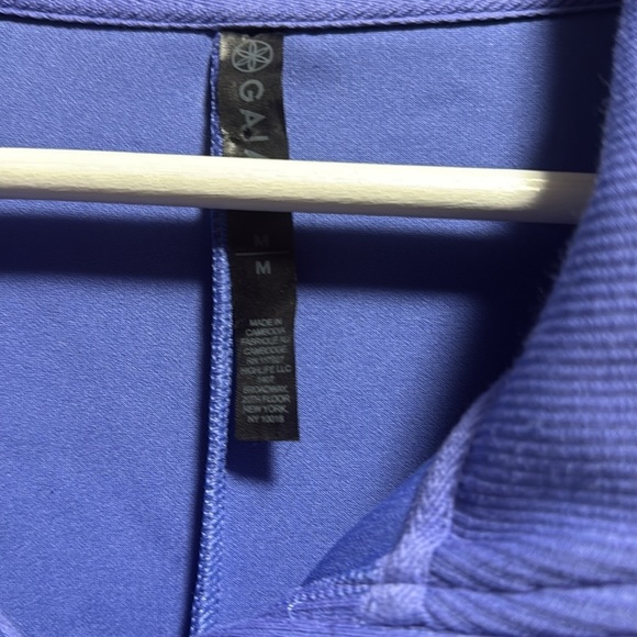 GAIAM 1/2 zip pullover - Picture 6 of 6